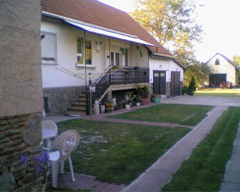 Marika Haus Hotel Buk Exterior photo