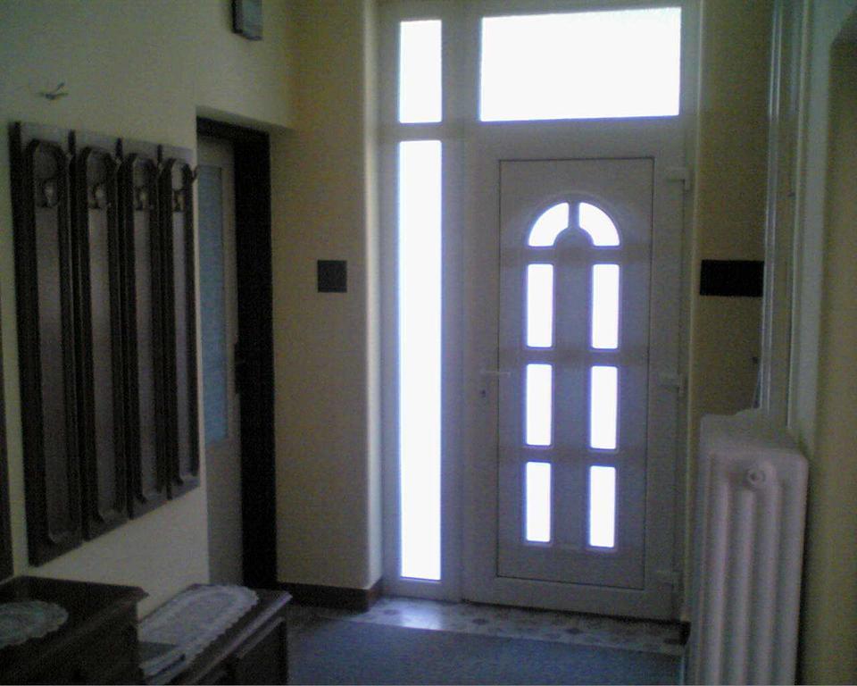 Marika Haus Hotel Buk Room photo